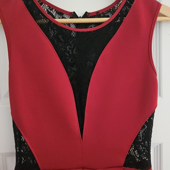 Red and Black Lace Short Dress size Medium - Picture 2 of 4